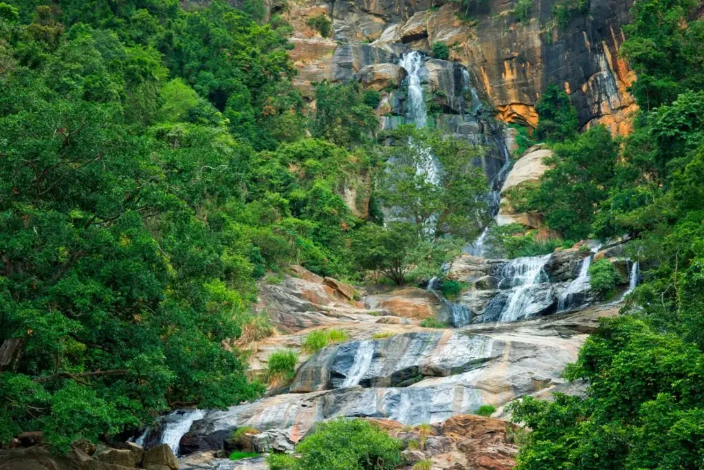 Ravana Waterfall Tour